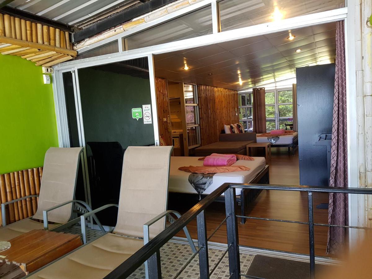Hostel Zone6 Coworking Old 2w Hostel, Koh Samui