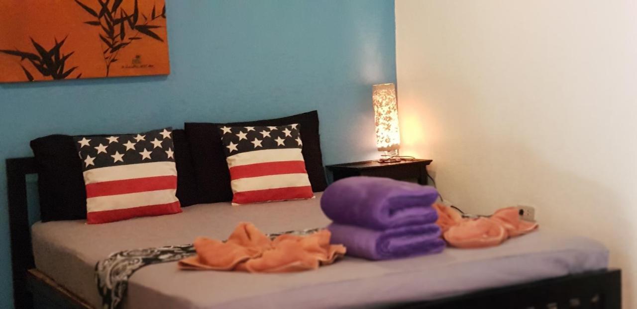 Zone6 Coworking Old 2w Hostel, Koh Samui * Bophut