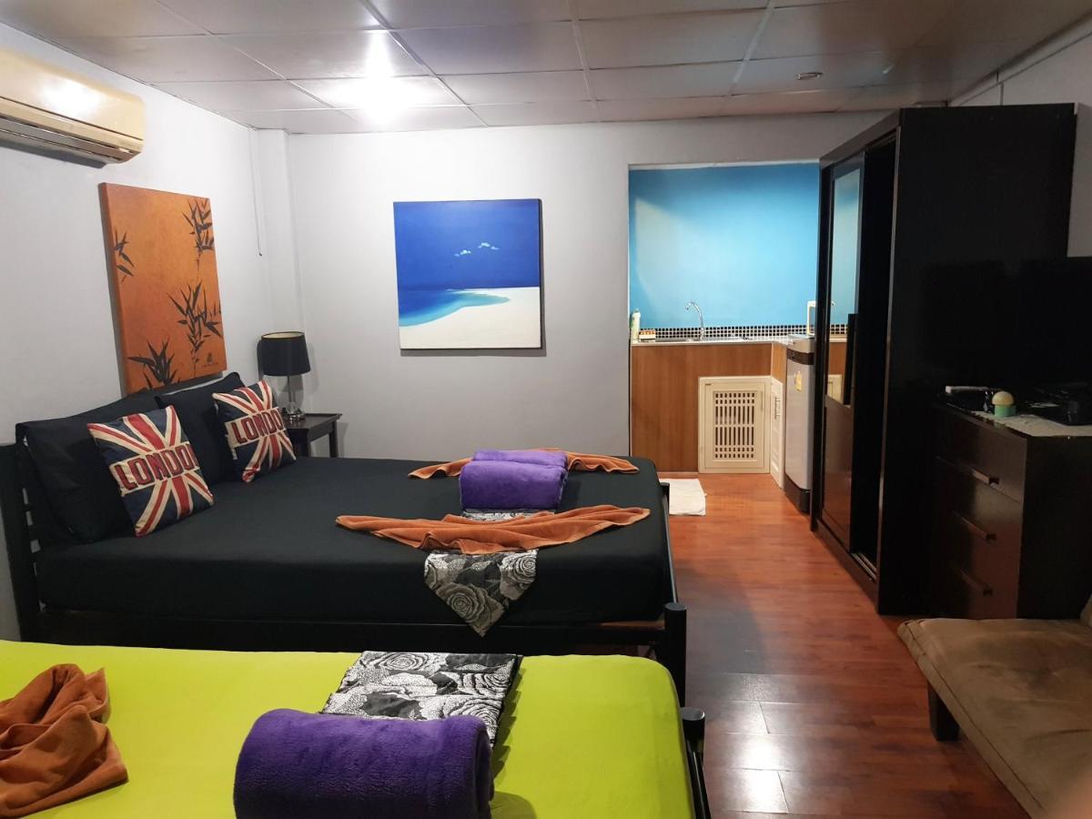 Zone6 Coworking Old 2w Hostel, Koh Samui *