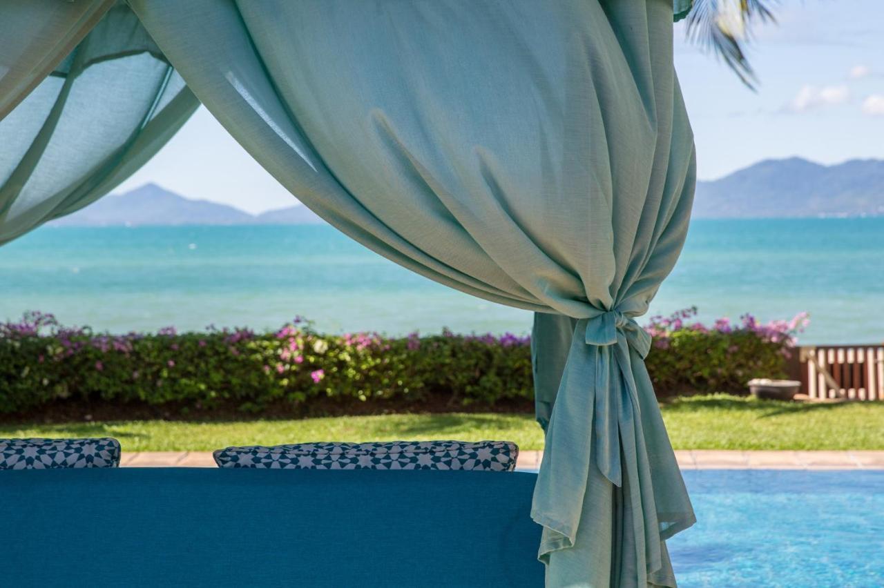Miskawaan Luxury Beachfront Villa