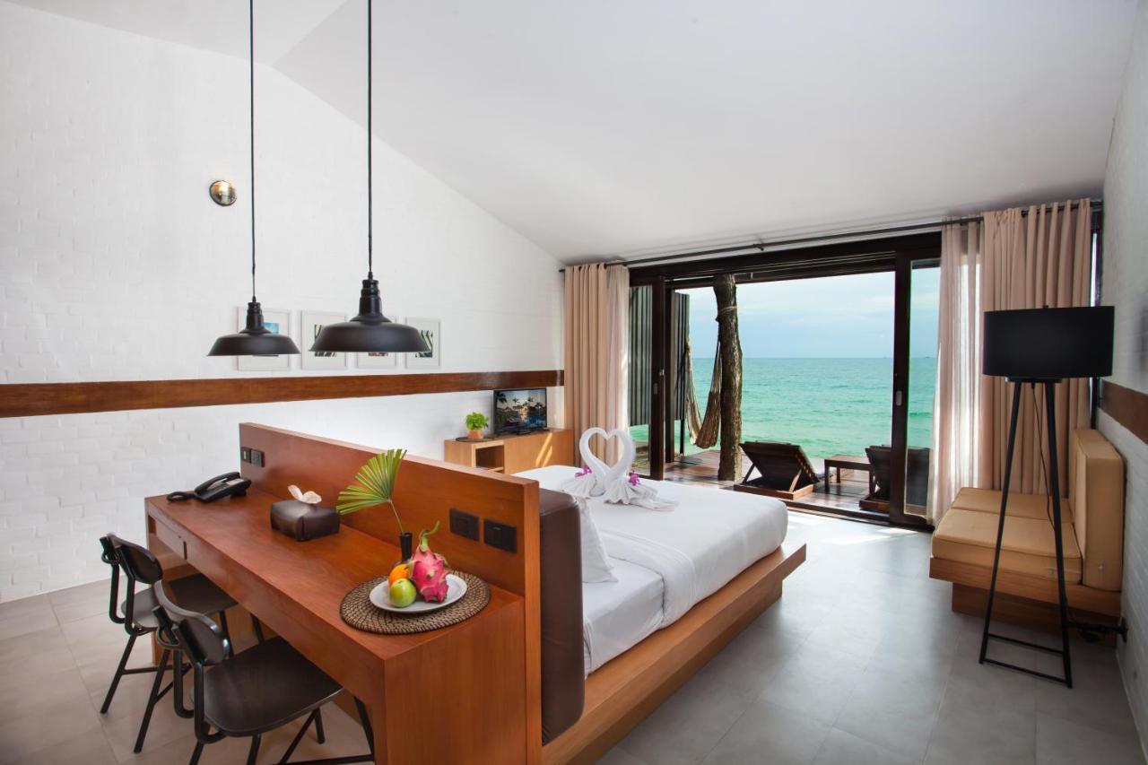 Resort Baan Talay 4*