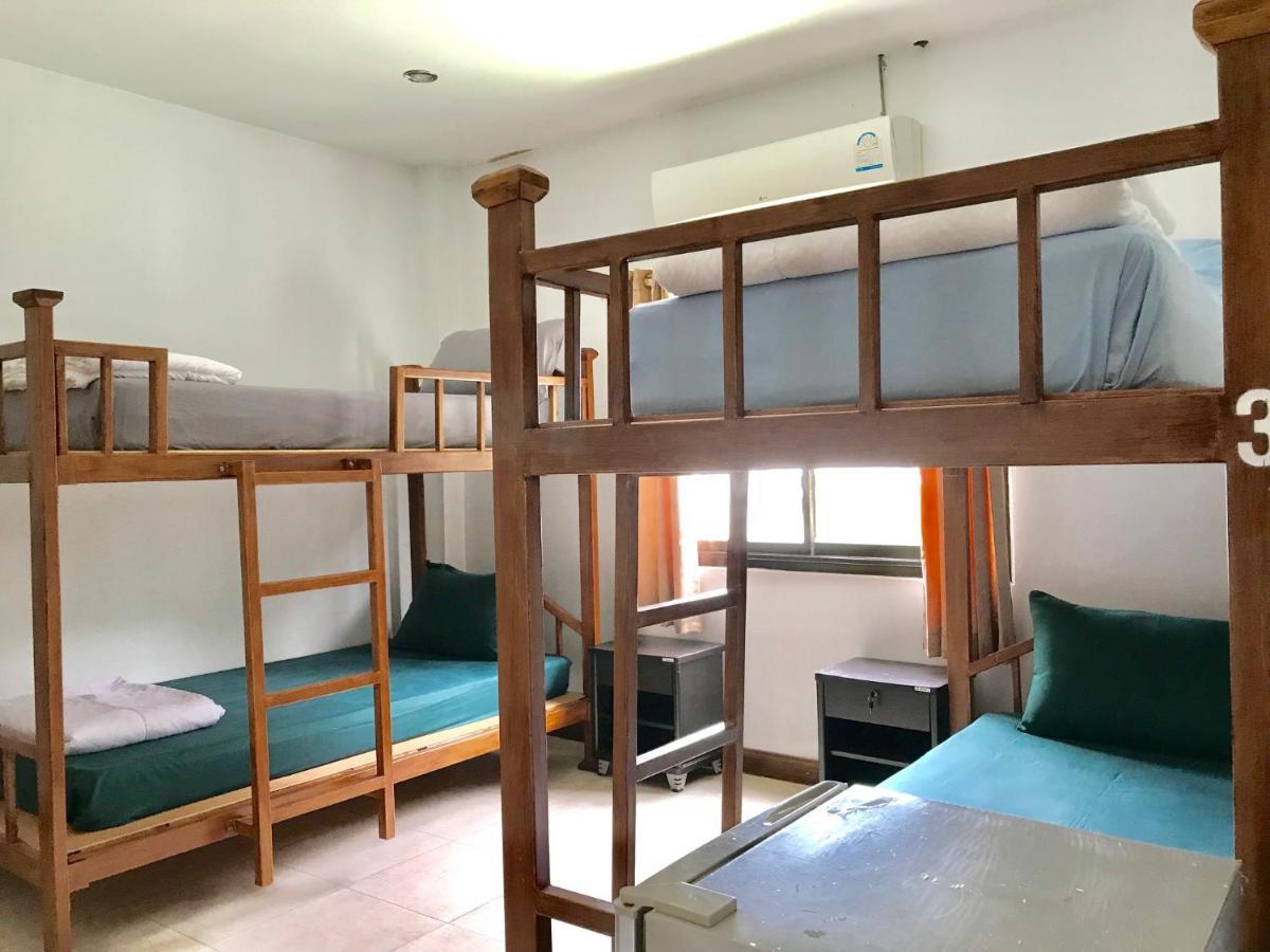Hiranyika Cafe & Bed *