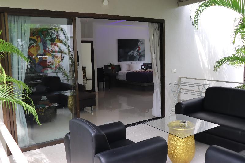 Coconutspalm Resort