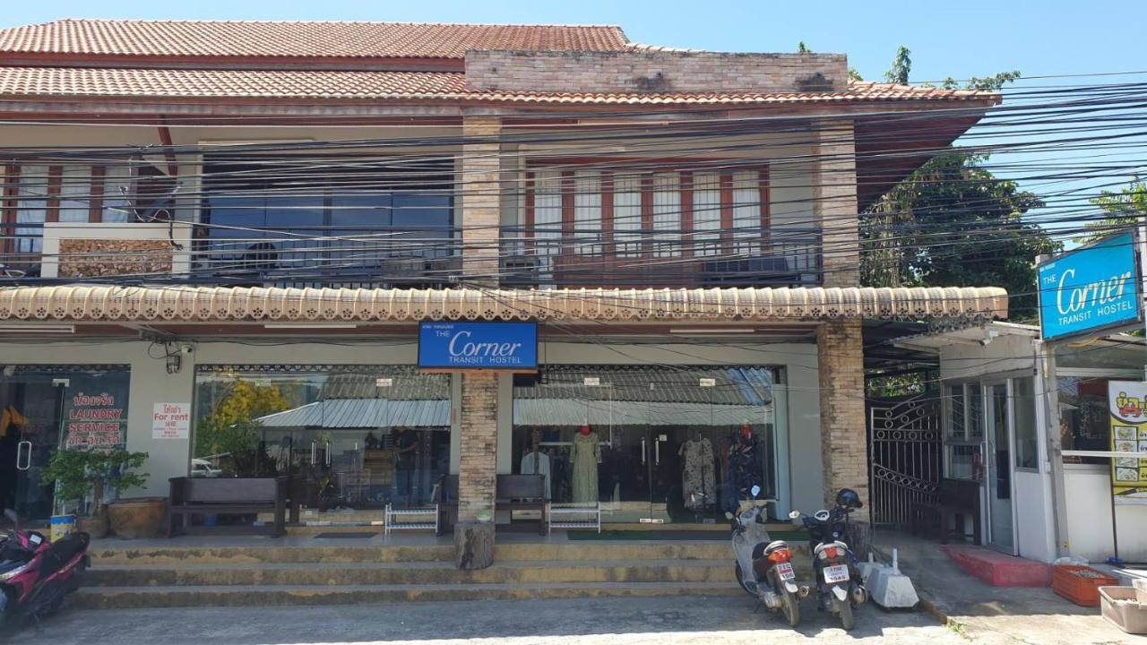Hostel The Corner Transit *